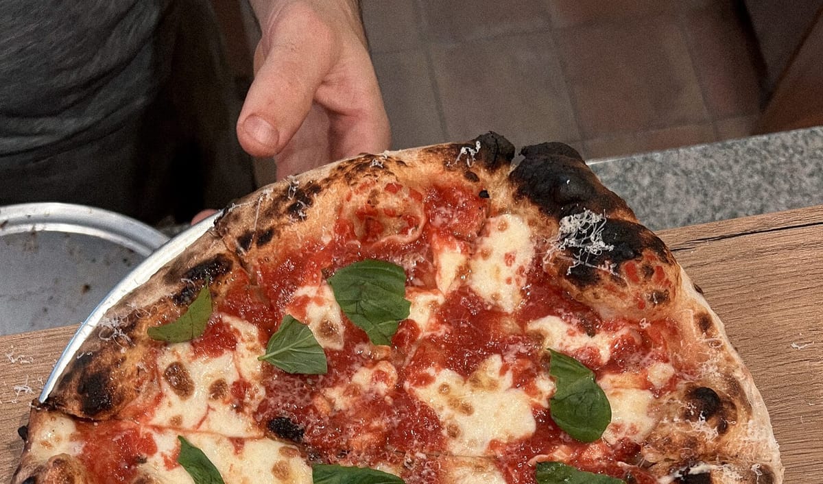 Nova picerija v Ljubljani, kjer je pica boljša od pogovora o vremenu